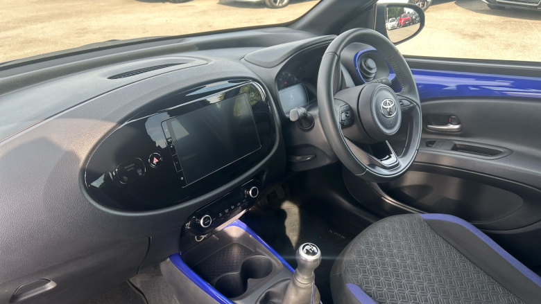 Toyota Aygo X 1.0 VVT-i Edge 5dr Petrol Hatchback